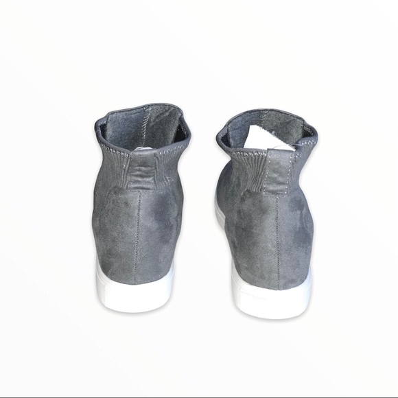 Soda Women’s Ankle Sneakers - Picture 7 of 7